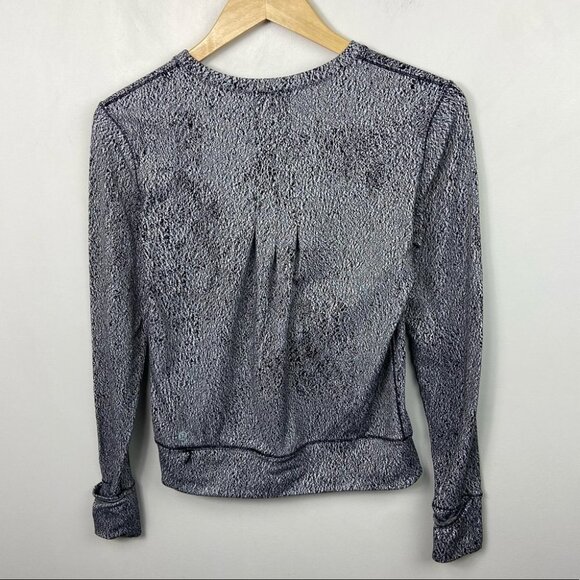 Lululemon Rush Hour Long Sleeve Running Pullover Top Size 2 Grey Running Shirt - Picture 7 of 12